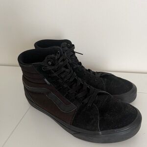 Vans Men's Black and Gray High-Top Sneakers